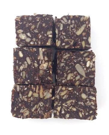 Cacao Goji Squares pile